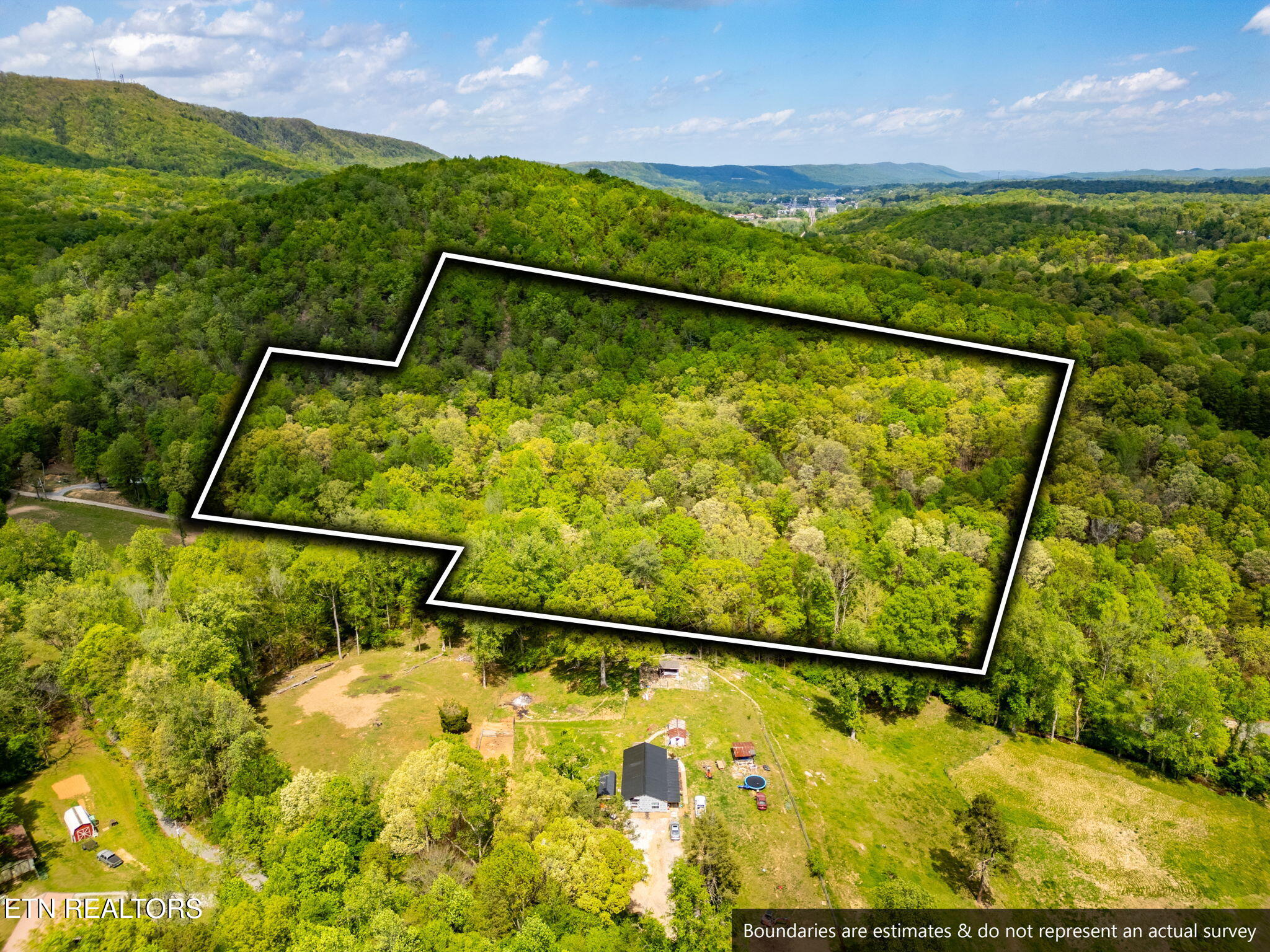8 Tollgate Road Rockwood, TN 37854 - Photo 8 of 9 15-web-or-mls-DJI_0371-HDR - wht ln