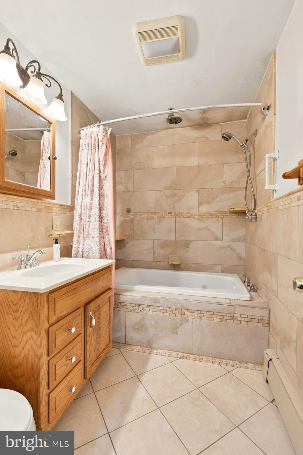 1009 Emily Avenue Croydon, PA 19021 - Photo 6 of 10