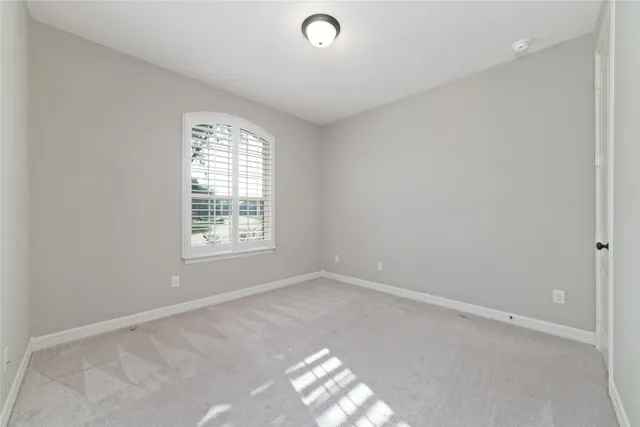 a view of empty room with window
