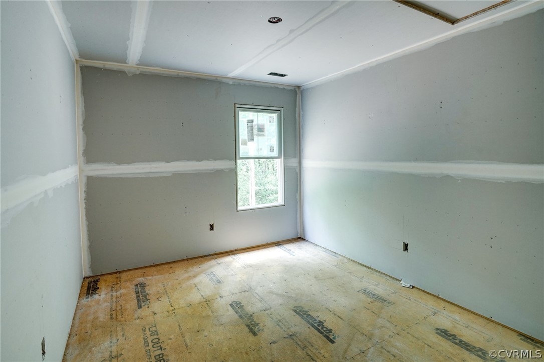 19173 Teman Road Beaverdam, VA 23015 - Photo 23 of 35 a view of an empty room with a window