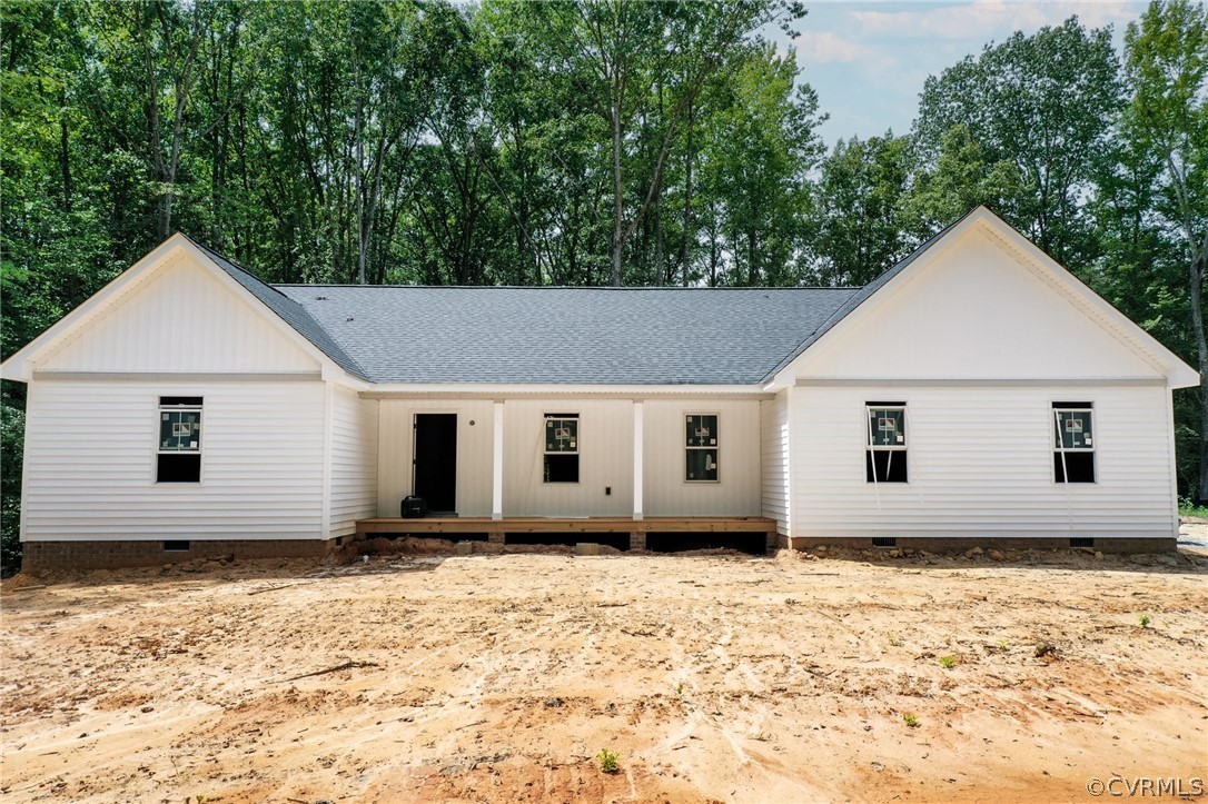 19173 Teman Road Beaverdam, VA 23015 - Photo 6 of 35 a house with yard covered with wooden fence