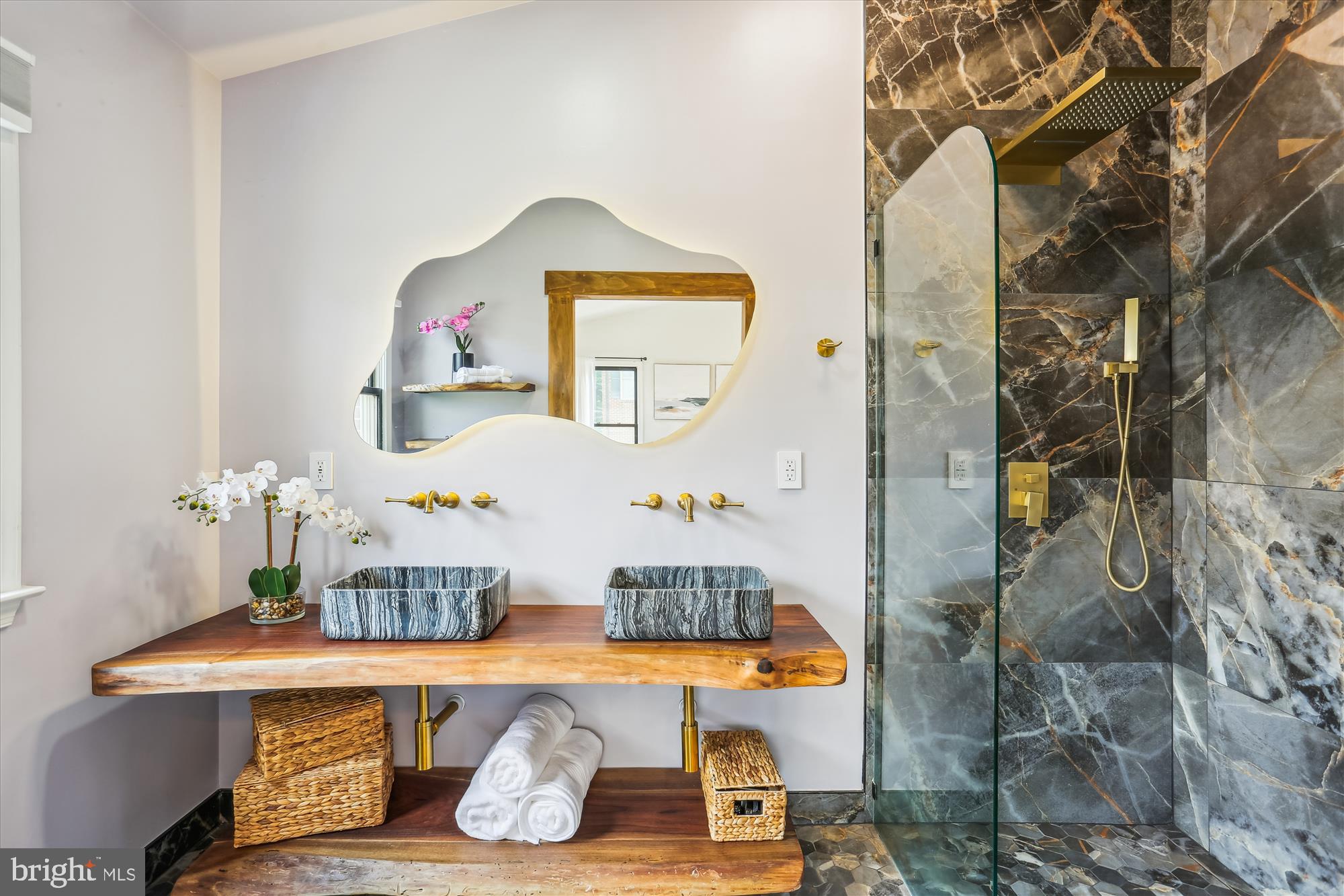 Gorgeous renovated primary bath