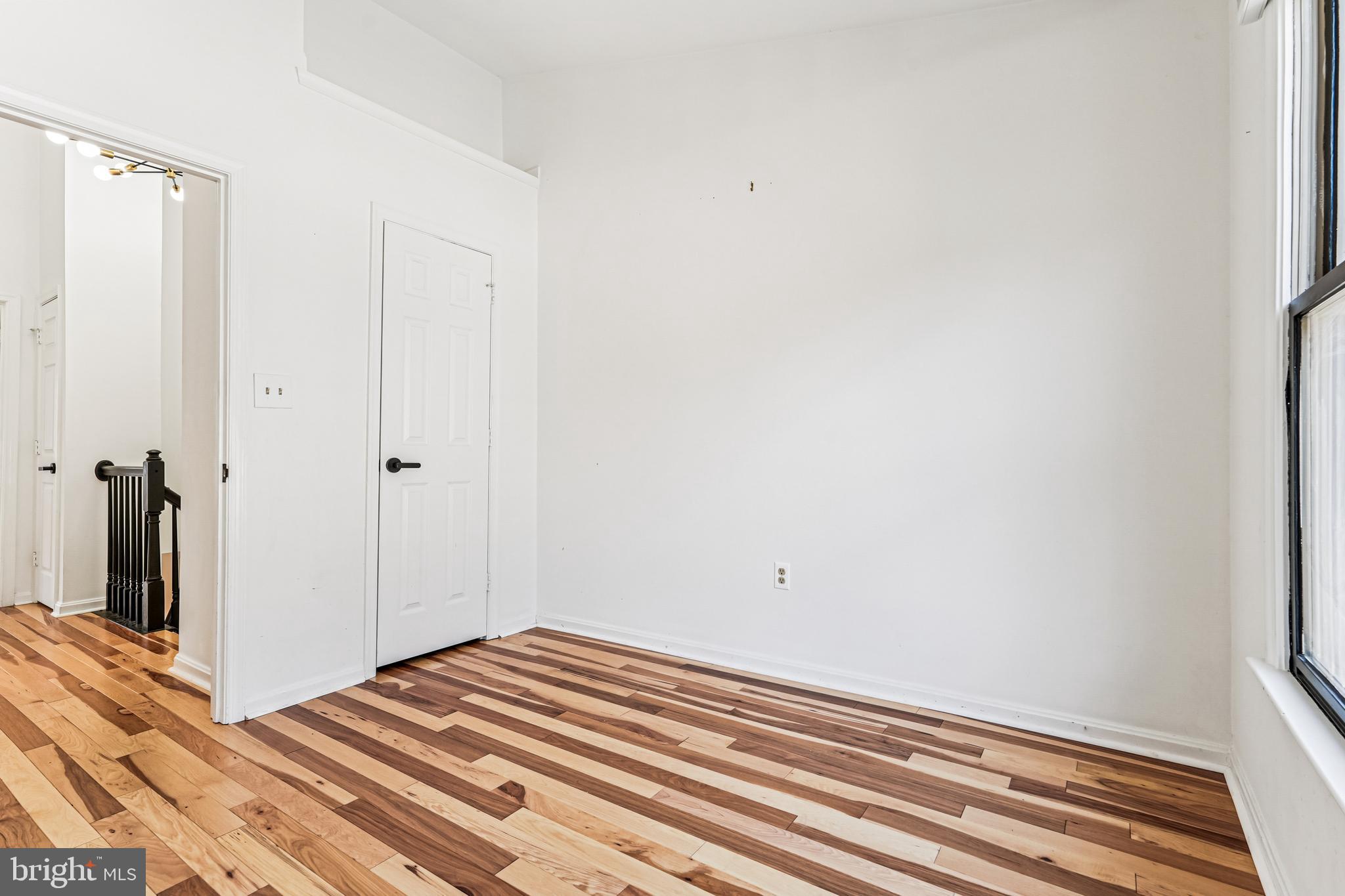 120 Ridgepoint Place Gaithersburg, MD 20878 - Photo 25 of 51 Spacious third bedroom