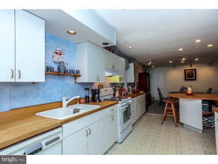 128 Peacedale Road Landenberg, PA 19350 - Photo 14 of 25 Kitchen