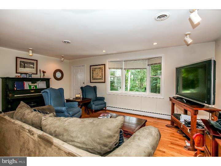 128 Peacedale Road Landenberg, PA 19350 - Photo 8 of 25 Family Room