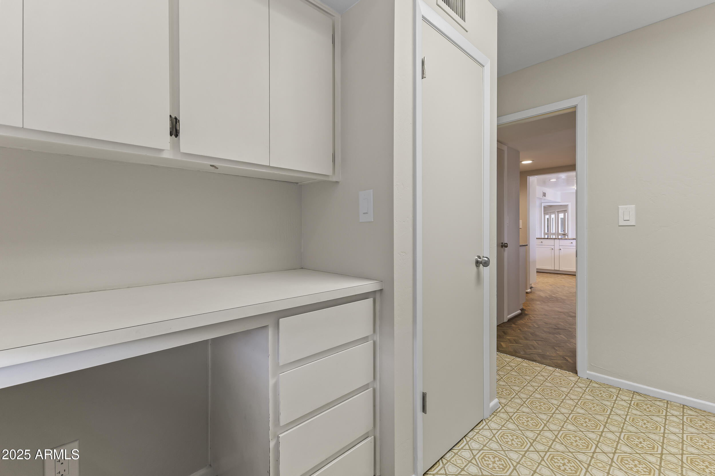 6835 North 1st Place Phoenix, AZ 85012 - Photo 18 of 42