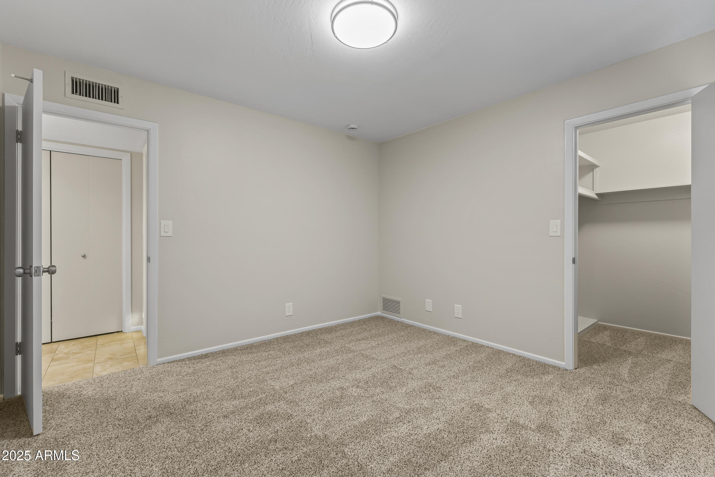 6835 North 1st Place Phoenix, AZ 85012 - Photo 23 of 42 a view of small space