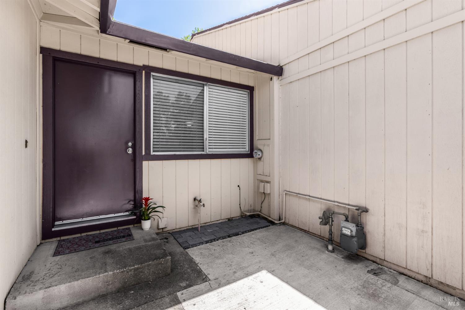 735 Blair Place Santa Rosa, CA 95401 - Photo 16 of 16 a view of a garage