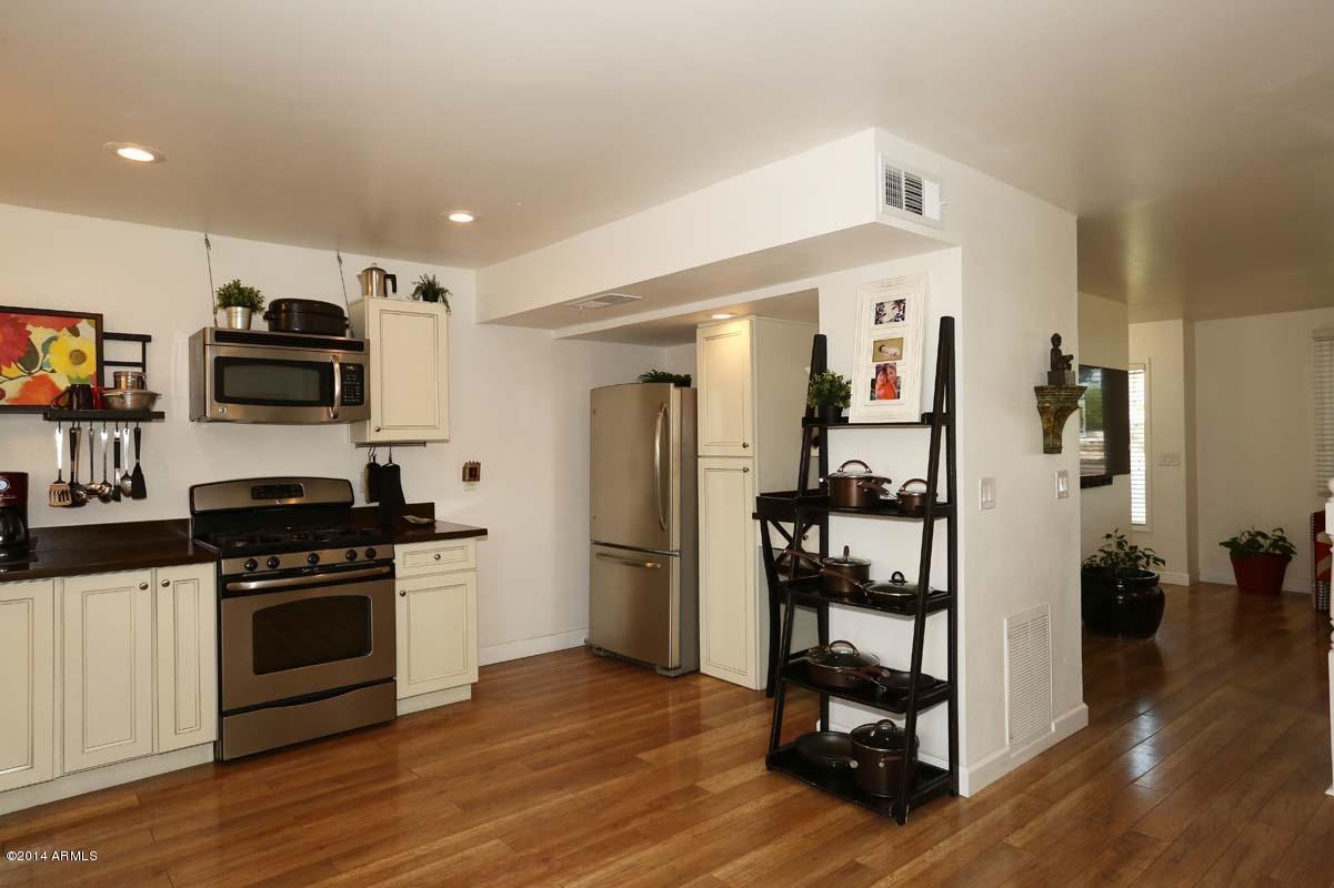 6929 East Osborn Road, Unit F Scottsdale, AZ 85251 - Photo 11 of 44 Kitchen2