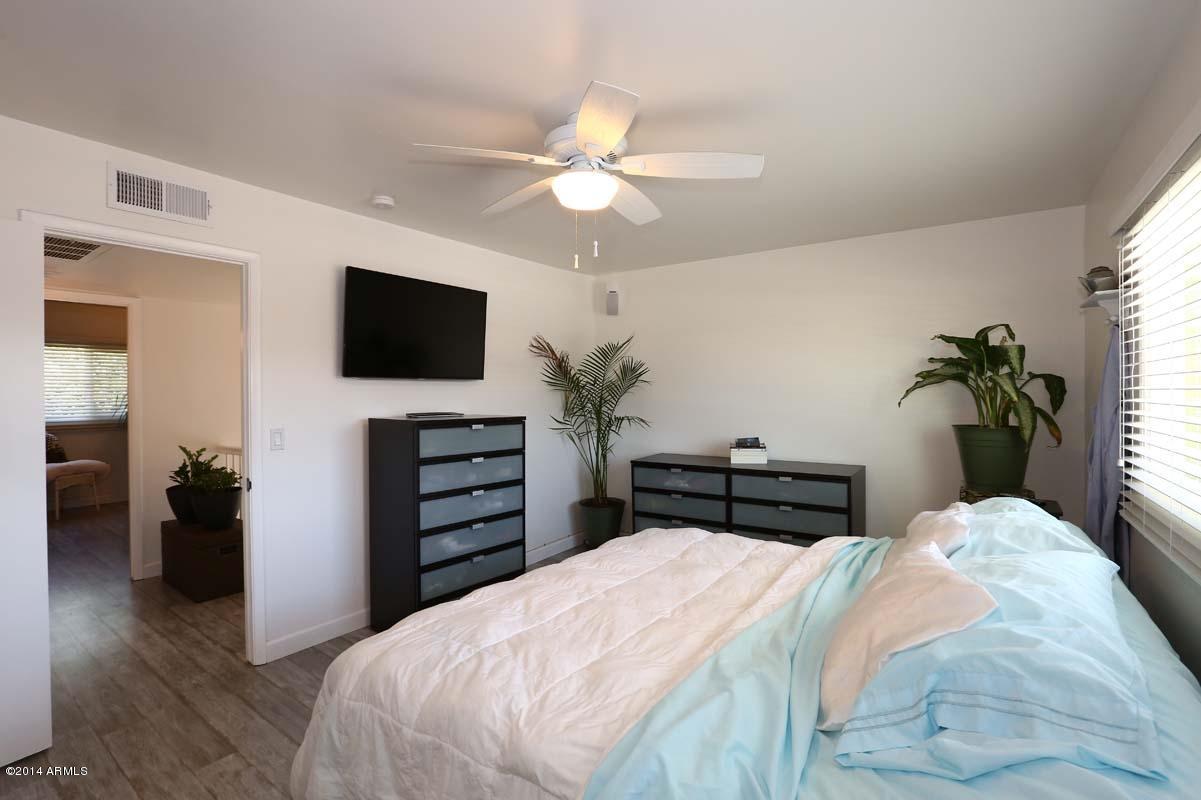 6929 East Osborn Road, Unit F Scottsdale, AZ 85251 - Photo 15 of 44 Master Bedroom2