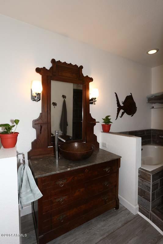 6929 East Osborn Road, Unit F Scottsdale, AZ 85251 - Photo 18 of 44 Master Bath2