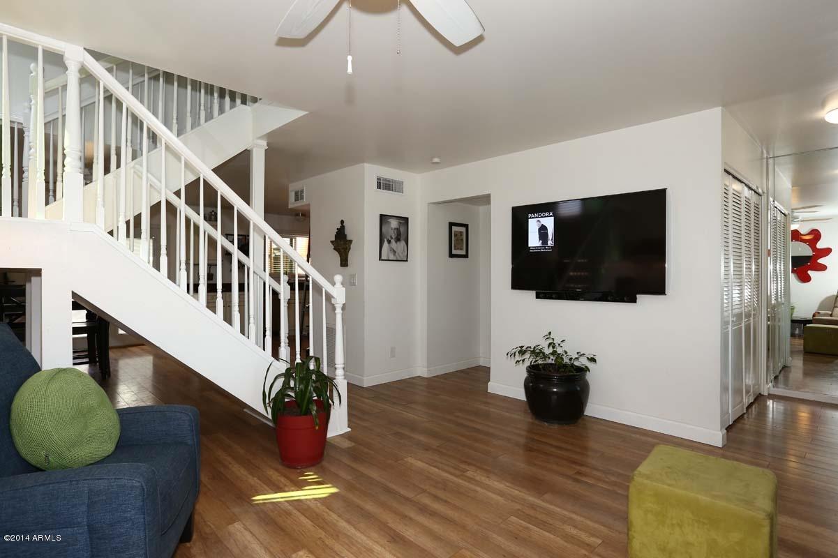 6929 East Osborn Road, Unit F Scottsdale, AZ 85251 - Photo 8 of 44 Living Room2