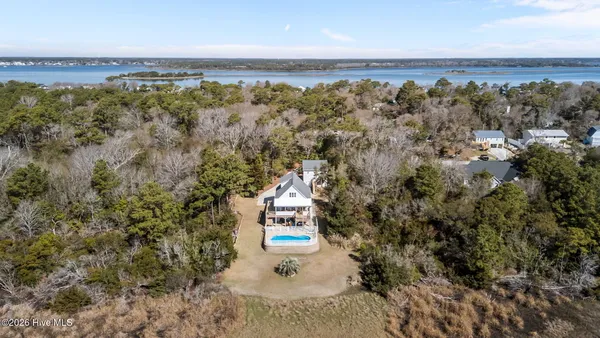 $799,900 | 7411 Archers Creek Court, Emerald Isle, NC 28594