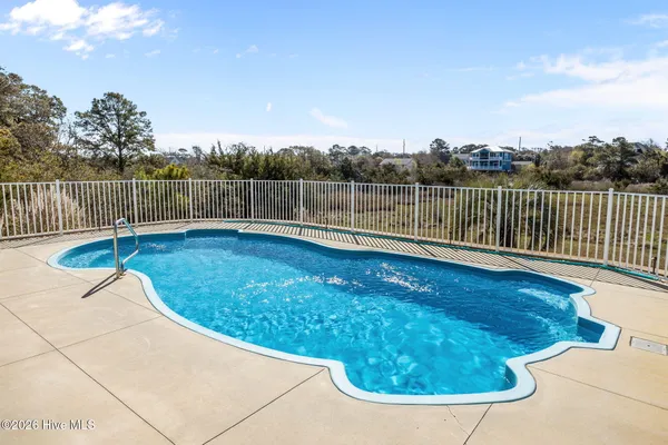 $799,900 | 7411 Archers Creek Court, Emerald Isle, NC 28594