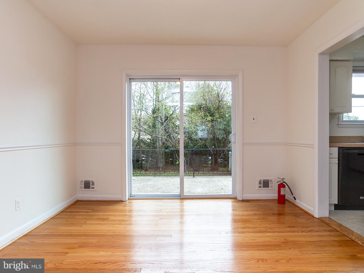 1 Edgeclift Road Towson, MD 21286 - Photo 4 of 42 Gallery Image 4
