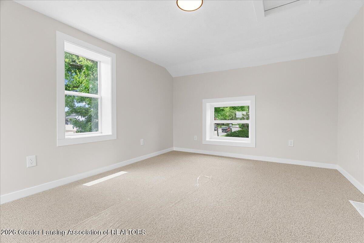 903 East State Street St. Johns, MI 48879 - Photo 24 of 38 45-Media Jett - 35