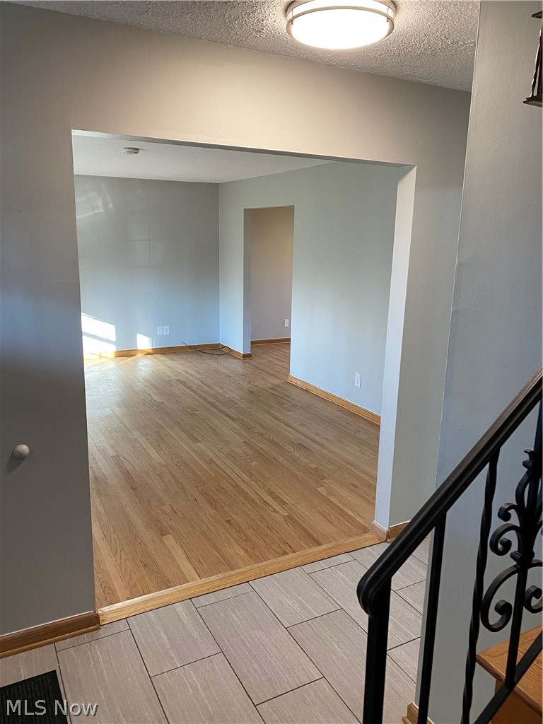 4197 Springdale Road Uniontown, OH 44685 - Photo 4 of 26 Gallery Image 4