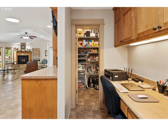 $1,050,000 | 6820 Southwest George Millican Road, Prineville, OR 97754