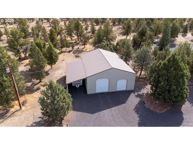 $1,050,000 | 6820 Southwest George Millican Road, Prineville, OR 97754