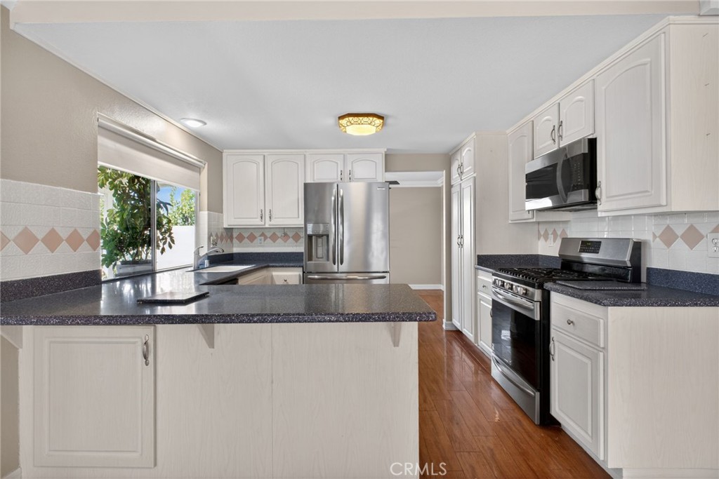 2418 Rainbow Lane Brea, CA 92821 - Photo 9 of 33 Kitchen