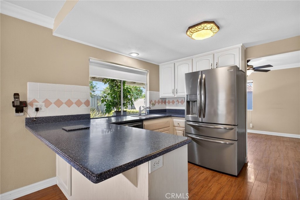 2418 Rainbow Lane Brea, CA 92821 - Photo 10 of 33 Kitchen