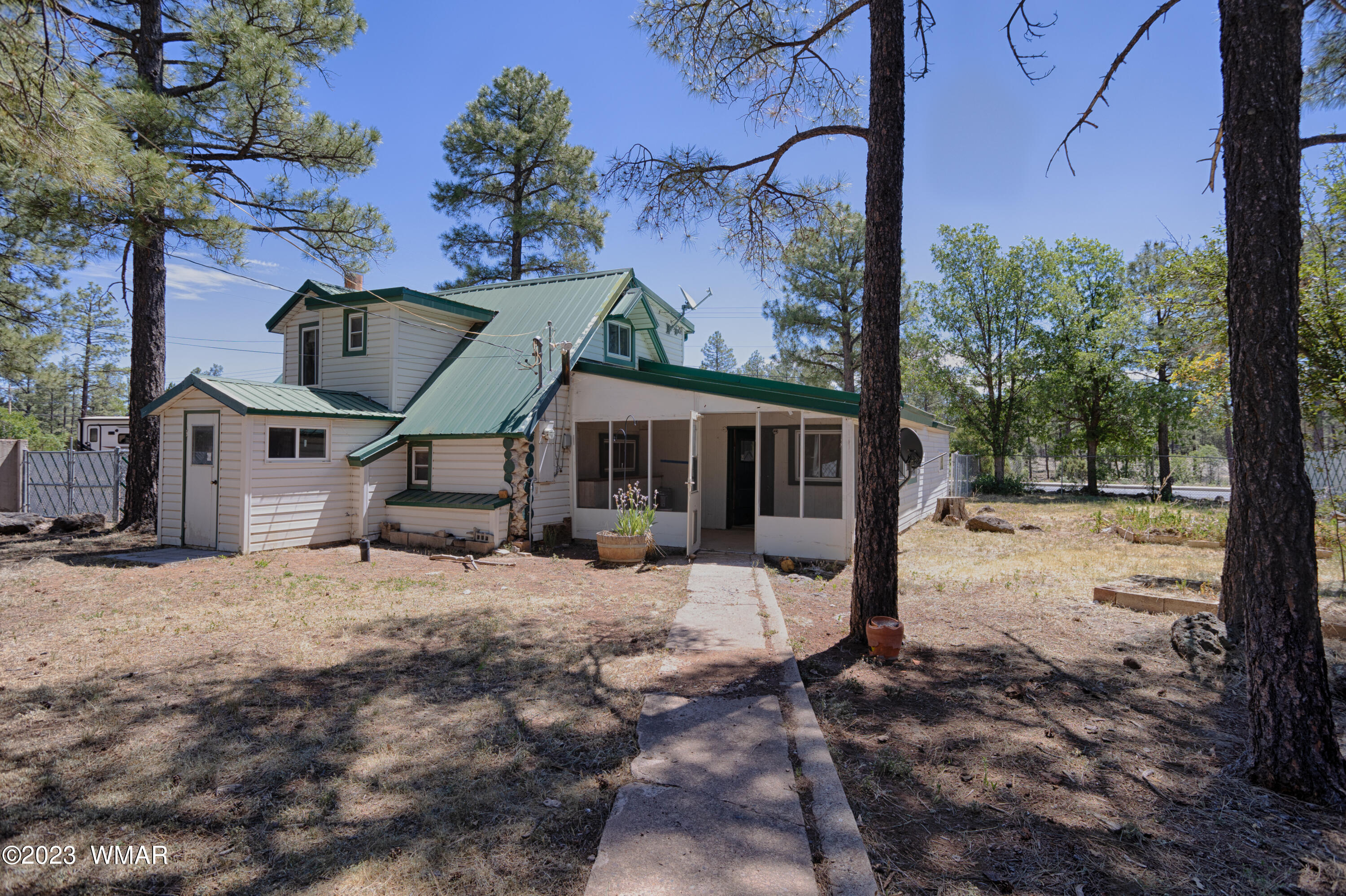 338 Woodland Road Lakeside, AZ 85929 - Photo 3 of 31