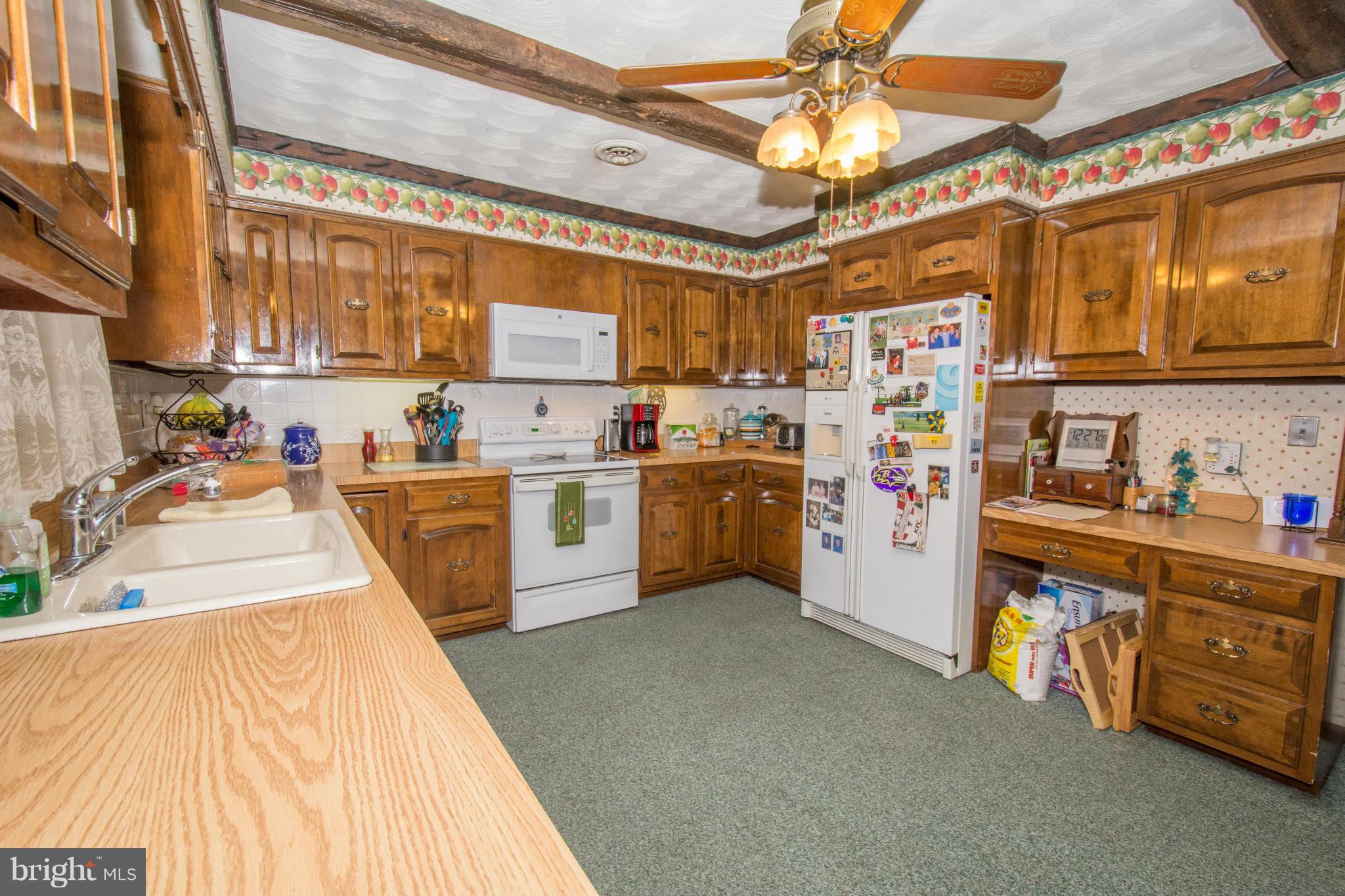 501 Magnolia Road Edgewood, MD 21040 - Photo 3 of 29 Kitchen