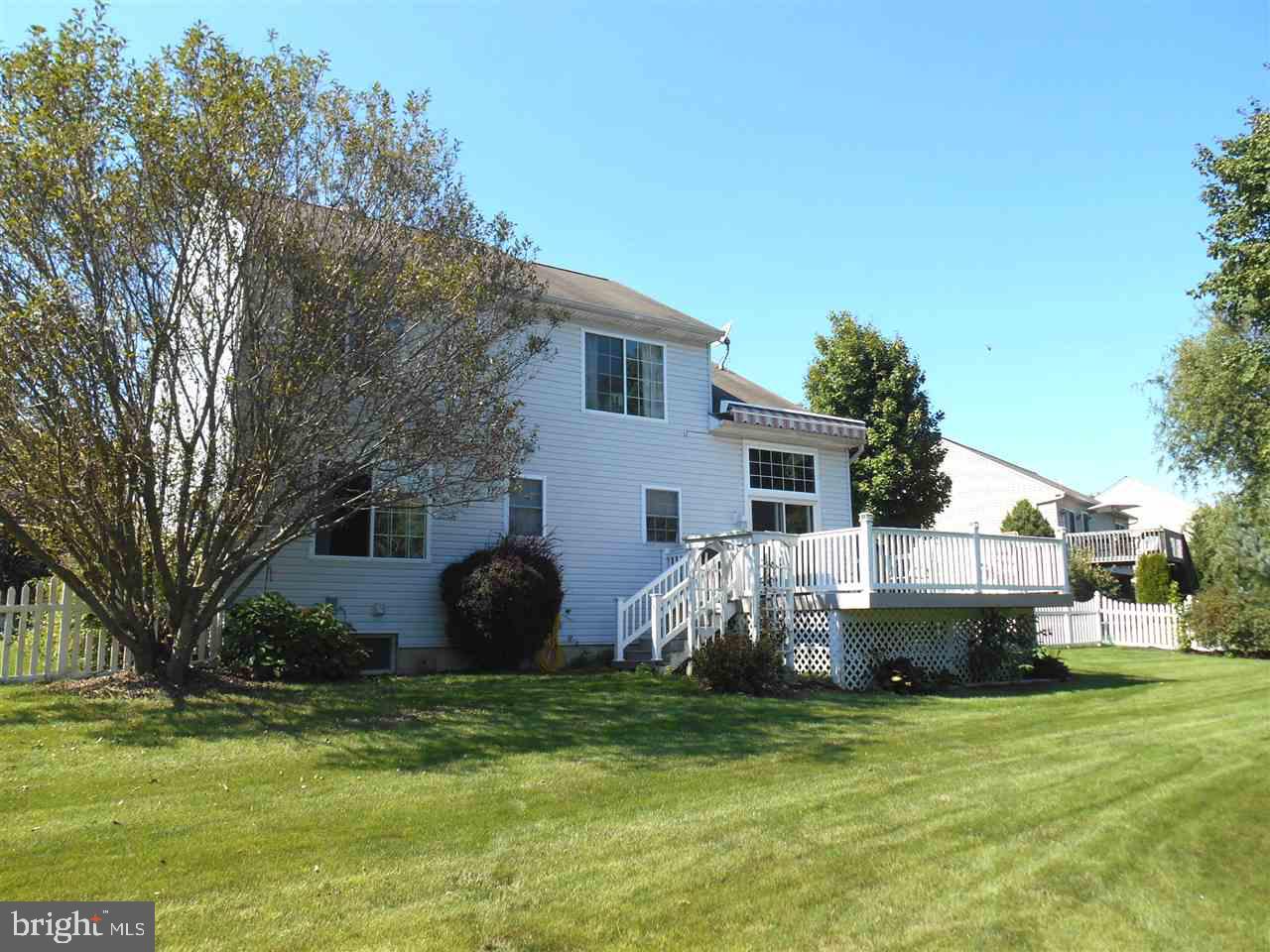 75 Olde Hickory Road Mount Wolf, PA 17347 - Photo 3 of 19 Gallery Image 3