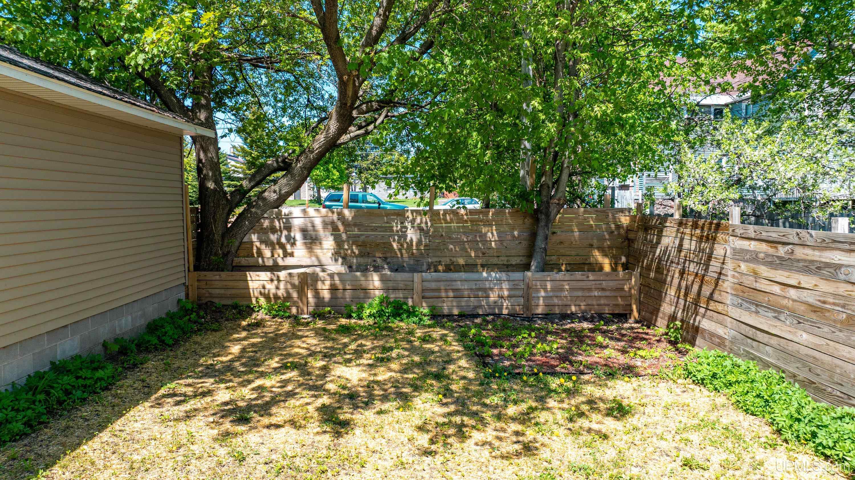 237 Kearsarge Street Calumet, MI 49913 - Photo 73 of 79