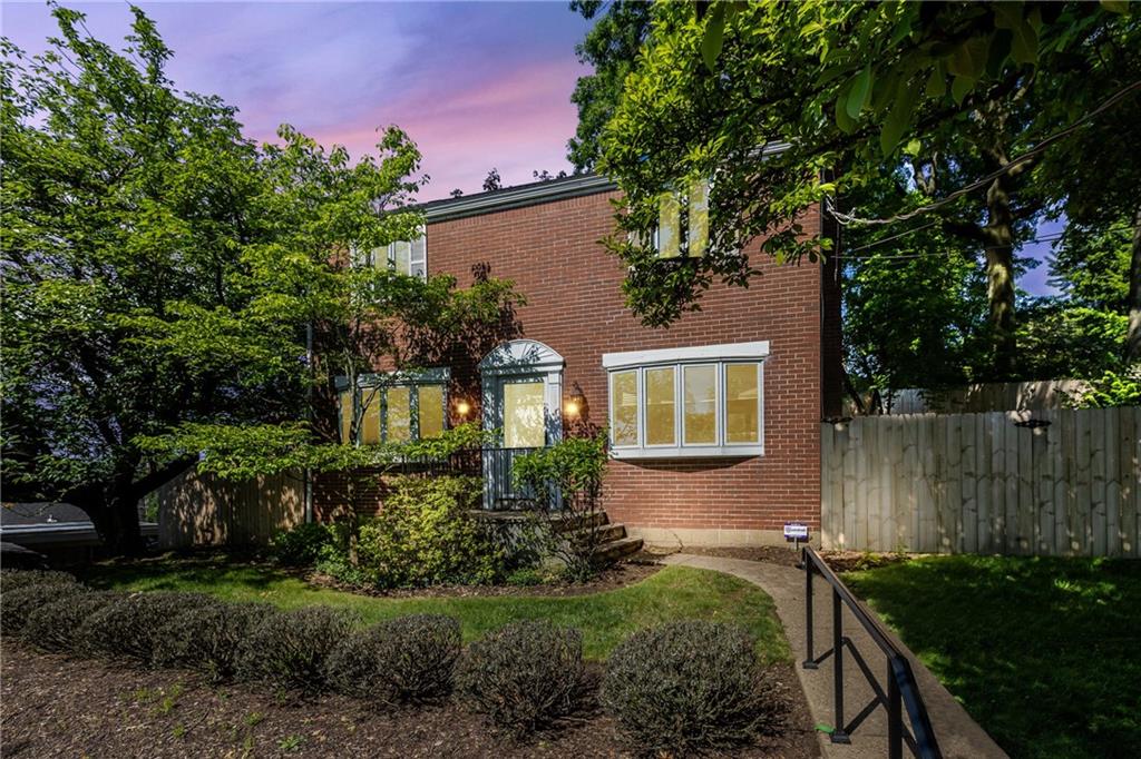 2760 Fernwald Road Pittsburgh, PA 15217 - Photo 1 of 30 Gallery Image 1
