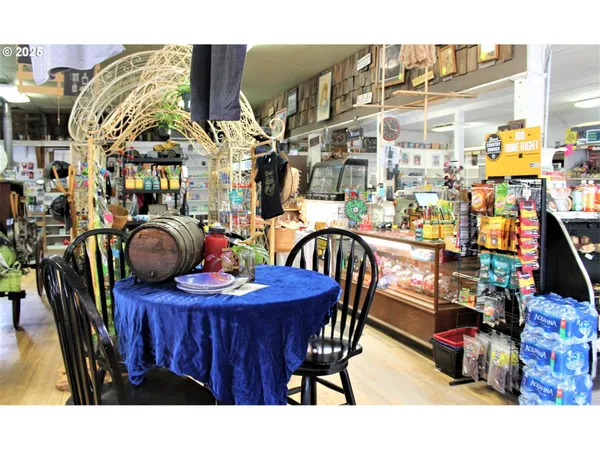 $740,000 | 207 West Franklin Avenue, Dayville, OR 97825