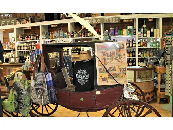 $740,000 | 207 West Franklin Avenue, Dayville, OR 97825