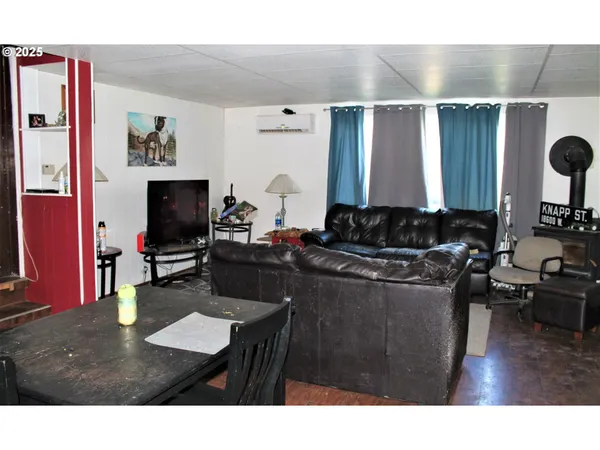 $740,000 | 207 West Franklin Avenue, Dayville, OR 97825