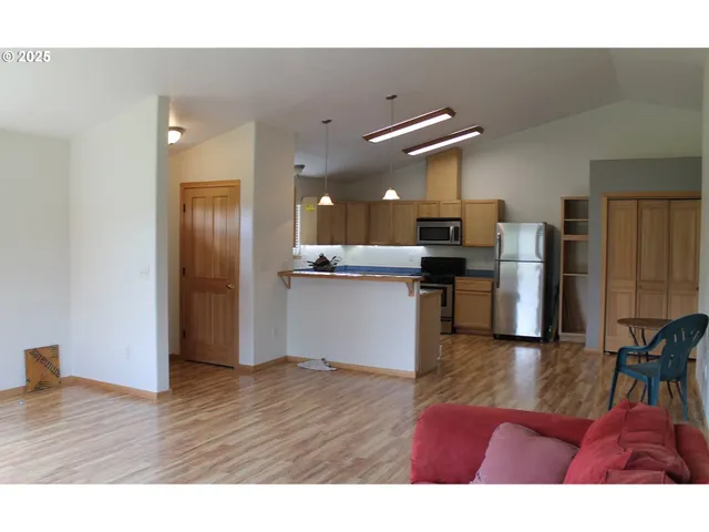 $850,000 | 207 West Franklin Avenue, Dayville, OR 97825