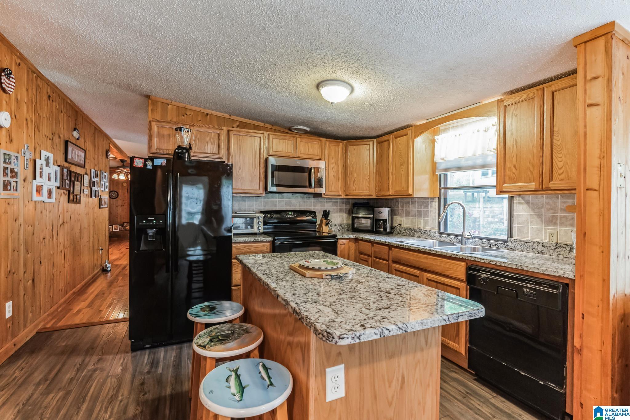 1236 County Road 759 Clanton, AL 35046 - Photo 13 of 38