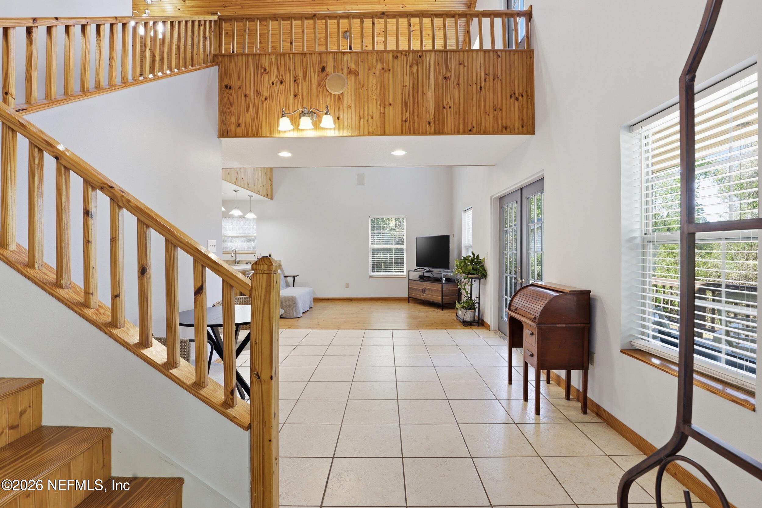 5714 Southeast 4th Avenue Keystone Heights, FL 32656 - Photo 20 of 53 a view of an entryway with wooden floor