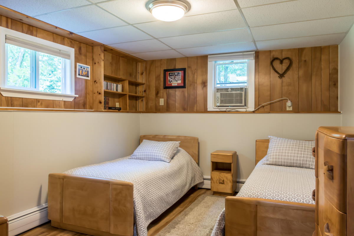 5 Grove Street Cumberland Center, ME 04021 - Photo 26 of 42 33-Den1