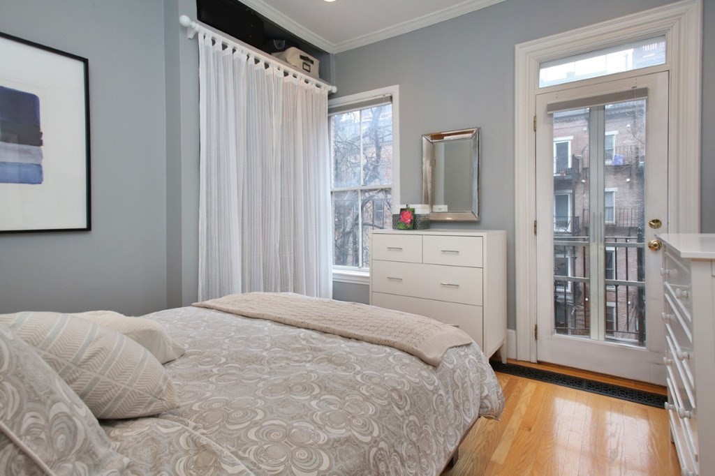 208 West Springfield Street, Unit 3 Boston, MA 02118 - Photo 3 of 6