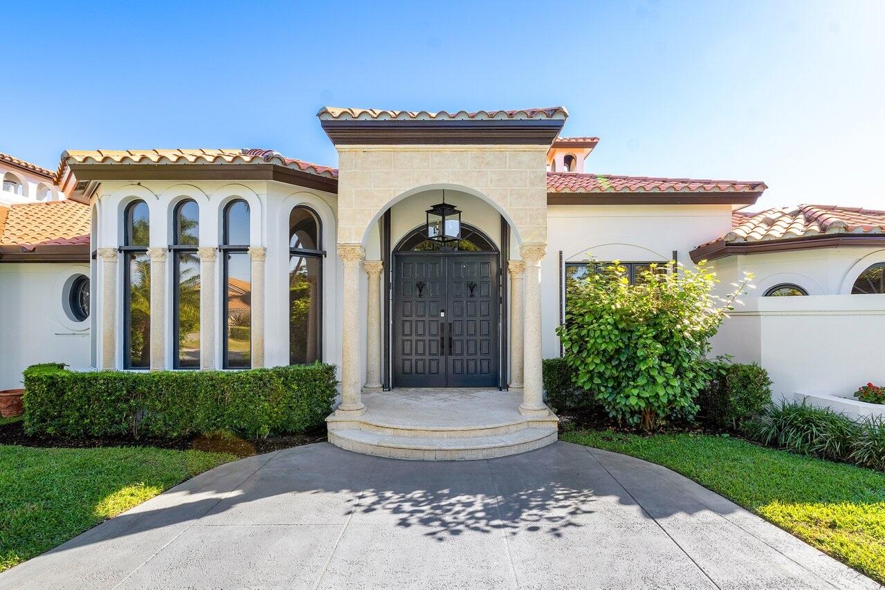 598 North Country Club Drive Atlantis, FL 33462 - Photo 4 of 54 #4