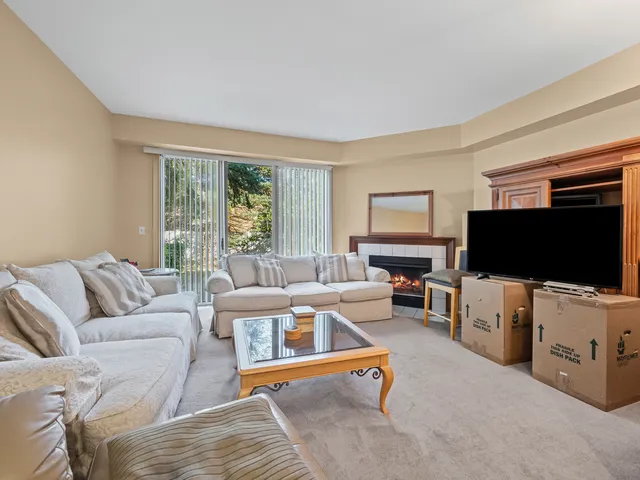 $295,900 | 1229 Cranbrook Drive, Schaumburg, IL 60193