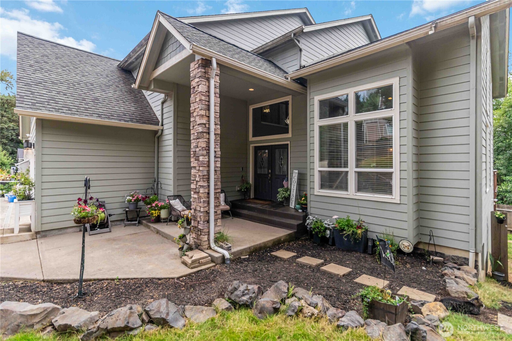 117 Altavista Road Longview, WA 98632 - Photo 2 of 36 Gallery Image 2