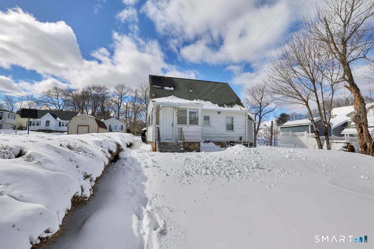 13 Benjamin Street Bristol, CT 06010 - Photo 29 of 37