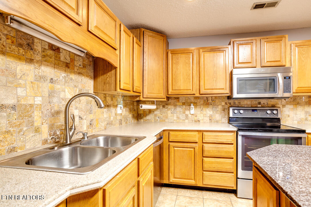 4654 Angakot Road Corryton, TN 37721 - Photo 15 of 46 016250501-1-4654AngakotRdCorrytonTN-SCRE