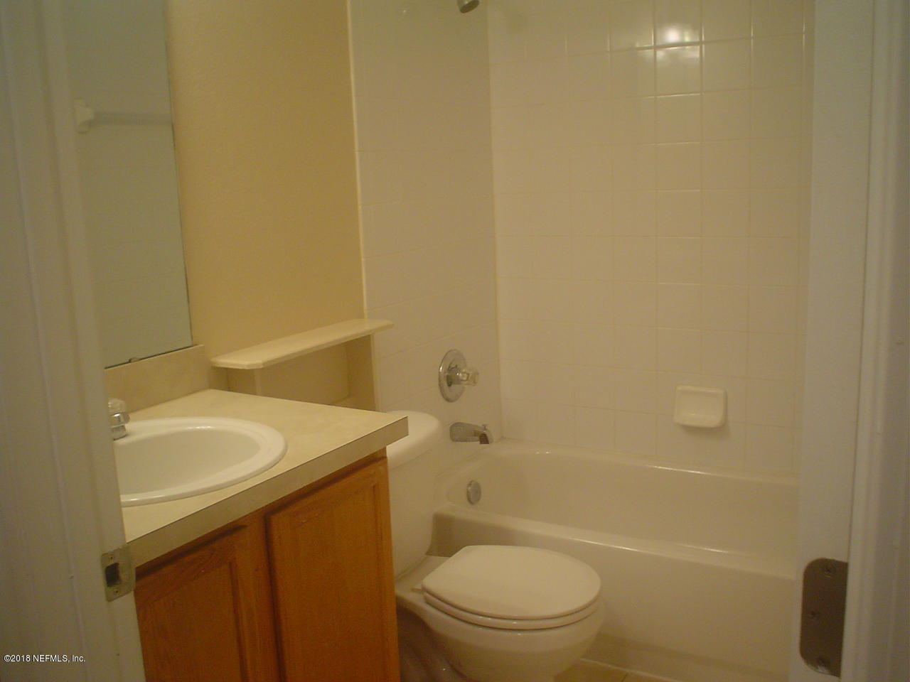 5260 Collins Road, Unit 102 Jacksonville, FL 32244 - Photo 9 of 11 Guest bath