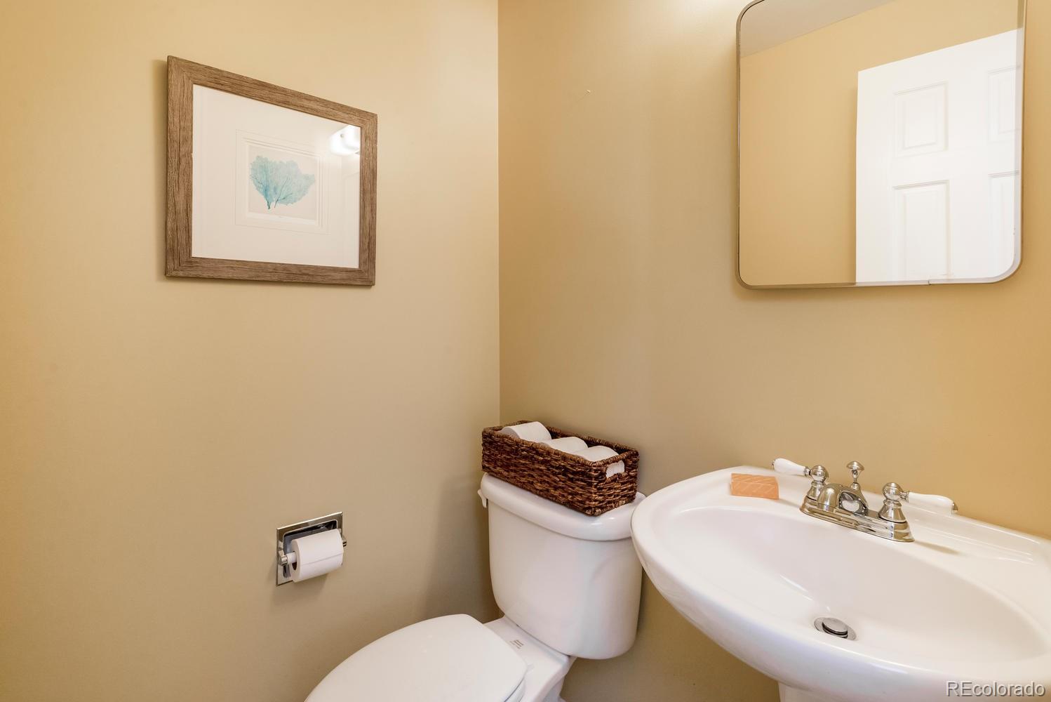 4 Rangeview Drive Wheat Ridge, CO 80215 - Photo 8 of 24 Gallery Image 8