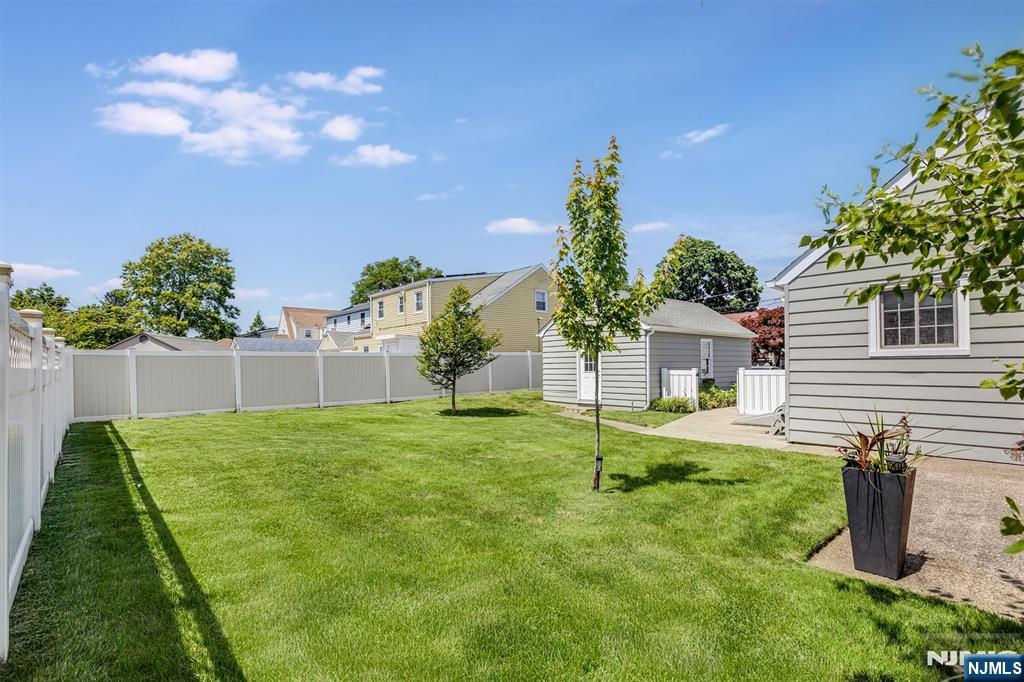 98 Totowa Road Totowa, NJ 07512 - Photo 41 of 46