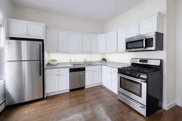 $4,400 | 11 Seckel Street, Unit 1, Cambridge, MA 02141