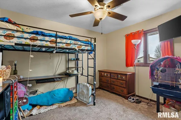 $320,000 | 112 Landsdowne Drive, Sherman, IL 62684