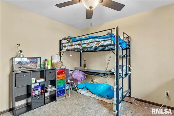 $320,000 | 112 Landsdowne Drive, Sherman, IL 62684