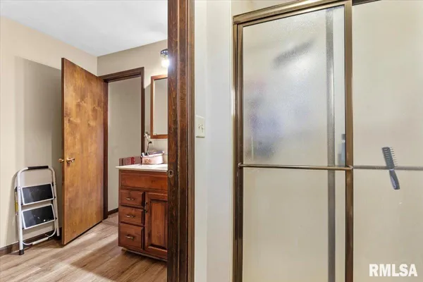 $320,000 | 112 Landsdowne Drive, Sherman, IL 62684